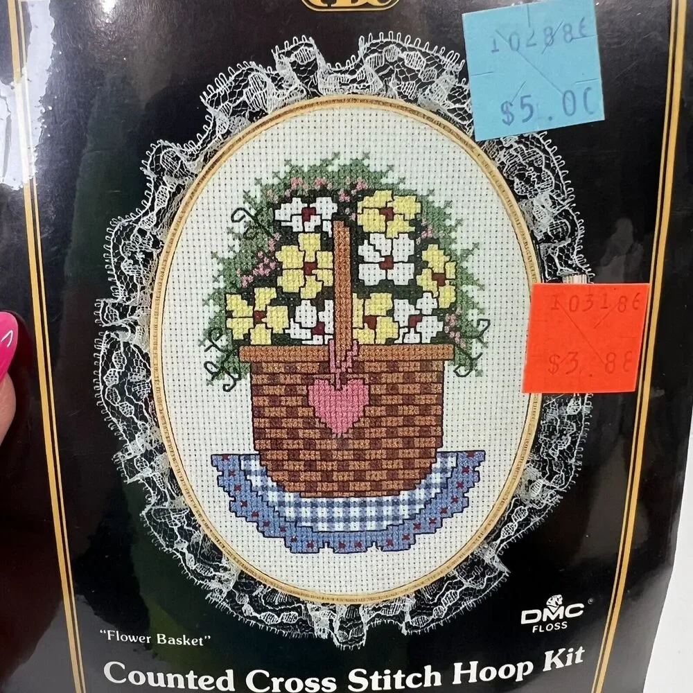 Vtg Paragon Needlecraft Kit Hoop Cross Stitch Kit Flower Basket Home Decor 3.5 5